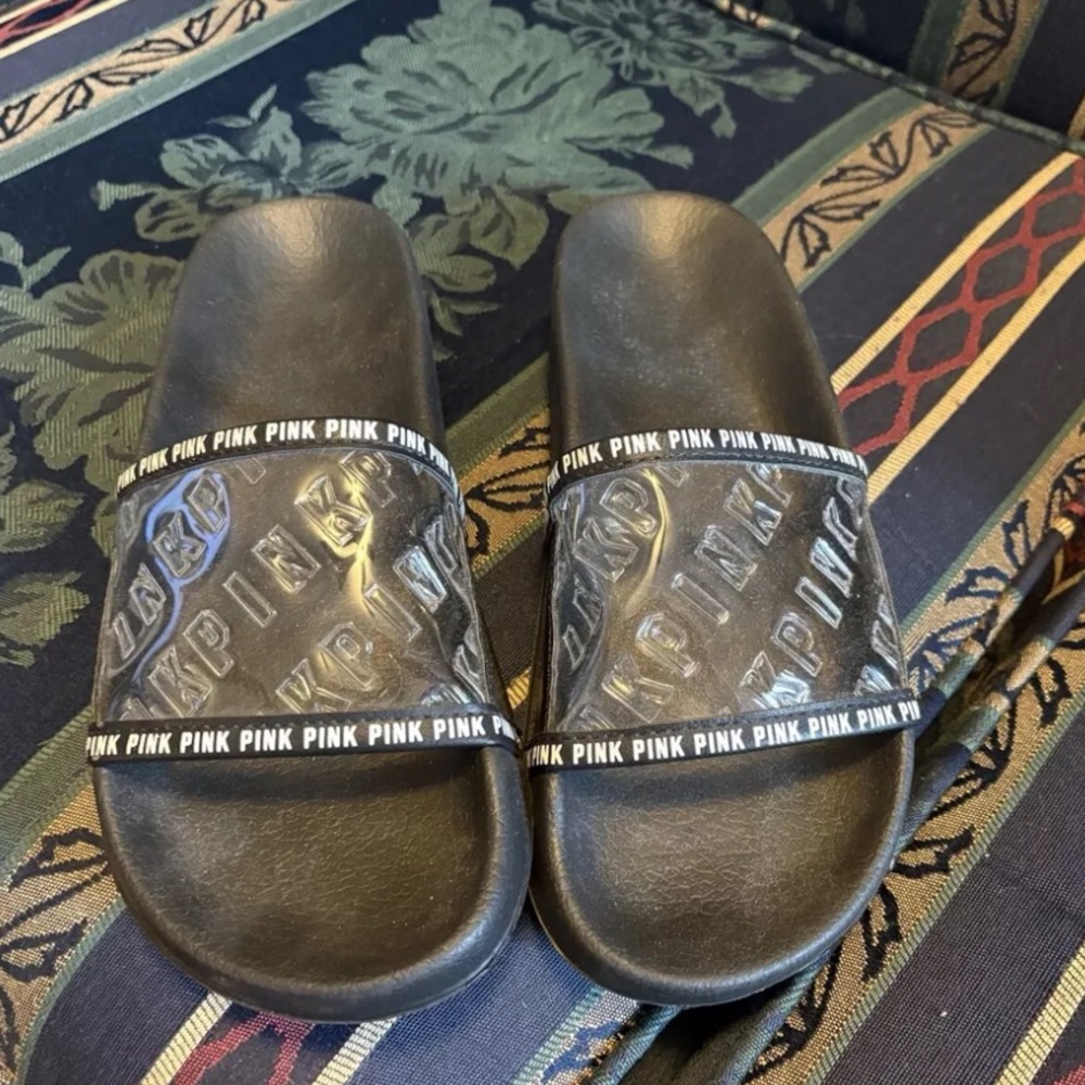 Victoria’s Secret PINK Slides NWOT Women’s Large